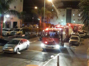  بالصور: طواقم الاطفائية تسيطر على حريق داخل شقة سكنية في اللد